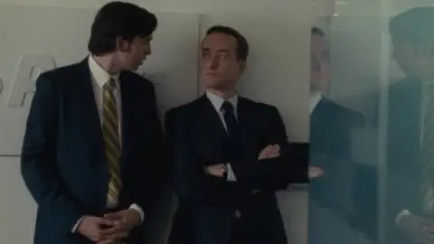 Succession.S01E04.720p.BluRay.Hindi.ORG-English.ESub.x264-HDHub4u.Tv.mkv.0001.th.jpg