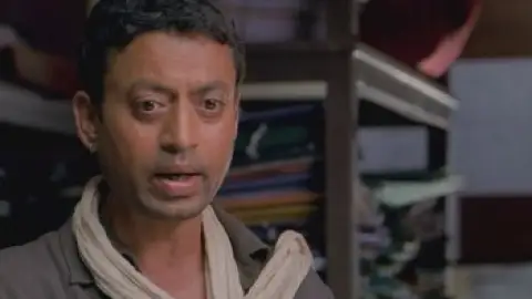 Billu.Barber.2009-00_05_43_03.th.jpg