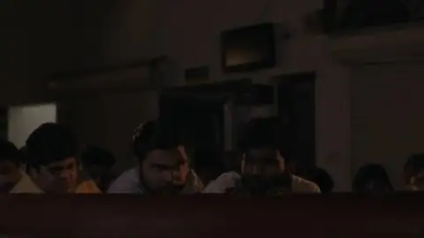 Hostel.Daze.S01.E04.Hindi.1080p.WEB-DL.5.1.ESub.x264-HDHub4u.Tv.mkv.0007.th.jpg