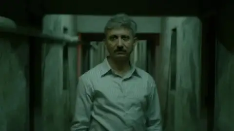 Sacred.Games.S01.00_11_32_14.th.jpg