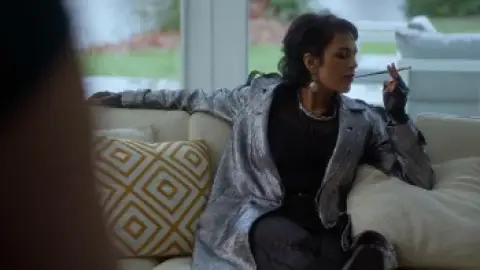 Wifelike.2022.1080p.WEB-DL.Hindi.5.1-English.ESub.x264-HDHub4u.Tv.mkv.0004.th.jpg