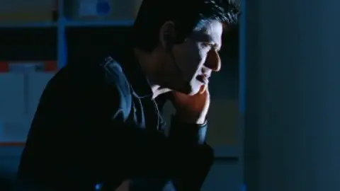 Don.2.2011.1080p.BluRay.5.1.ESub.x264-HDHub4u.Tv.mkv.0006.md.jpg