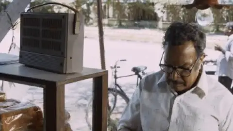 800.2023.1080p.WEB-DL.5.1.ESub.x264-HDHub4u.Tv.mkv.0006.th.jpg