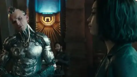 Alita.Battle.Angel.2019.00_59_27_05.th.jpg
