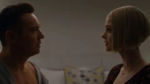 Wifelike.2022.1080p.WEB-DL.Hindi.5.1-English.ESub.x264-HDHub4u.Tv.mkv.0000.th.jpg