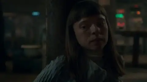 Bodies.S01E05.1080p.WEB-DL.Hindi.5.1-English.ESub.x264-HDHub4u.Tv.mkv.0007.th.jpg