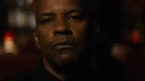 The.Equalizer.2014.1080p.BluRay.Hindi.ORG-English.ESub.x264-HDHub4u.Tv.mkv.0007.th.jpg