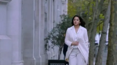 Miss.Shetty.Mr.Polishetty.2023.1080p.Hindi.WEB-DL.5.1.ESub.x264-HDHub4u.Tv.mkv.0008.th.jpg