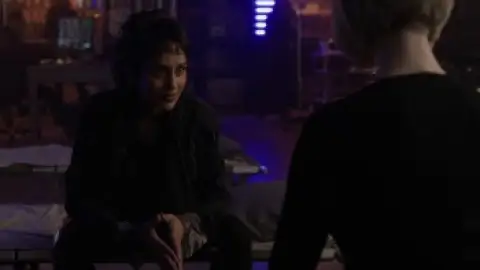 Wifelike.2022.1080p.WEB-DL.Hindi.5.1-English.ESub.x264-HDHub4u.Tv.mkv.0009.th.jpg