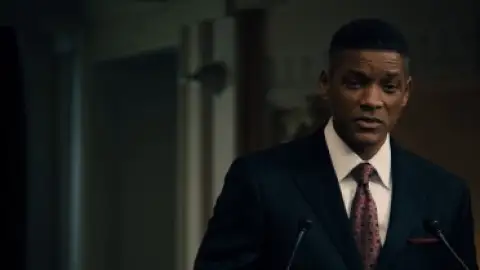 Concussion.2015.1080p.BluRay.Hindi.5.1-English.5.1.ESub.x264-HDHub4u.Tv.mkv.0009.md.jpg