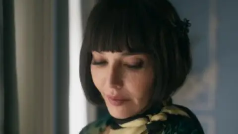 Bither-A.Forbidden.Passion.2023.1080p.WEB-DL.Hindi.5.1-Turkish.ESub.x264-HDHub4u.Tv.mkv.0003.th.jpg