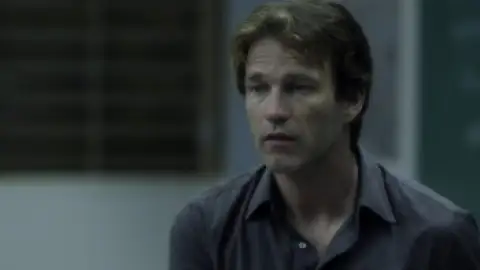 The.Caller.2011.1080p.BluRay.Hindi.2.0-English.5.1.ESub.x264-HDHub4u.Tv.mkv.0000.th.jpg