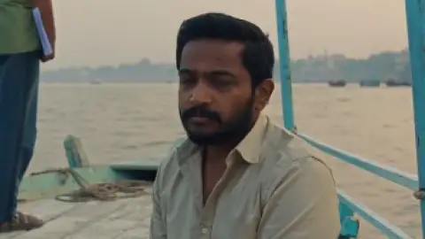 Falimy.2023.1080p.Hindi.WEB-DL.5.1.ESub.x264-HDHub4u.Tv.mkv.0008.th.jpg