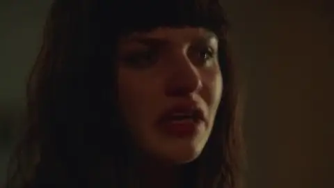Vlcsnap.mkv-frame137916.th.jpg