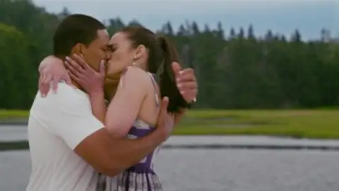 Download Jumping the Broom 2011 Hindi Dubbed BluRay Full Movie