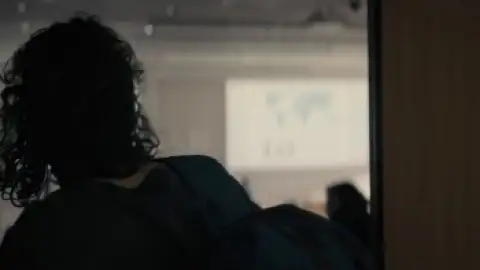 Perfect.Addiction.2023.1080p.WEB-DL.Hindi.ORG-English.ESub.x264-HDHub4u.Tv.mkv.0000.th.jpg