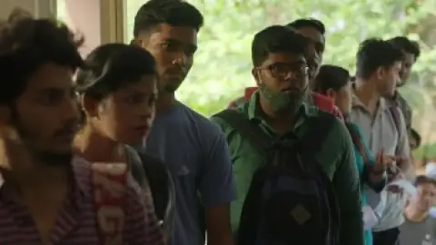 Download Zwigato 2023 Hindi HDRip Full Movie