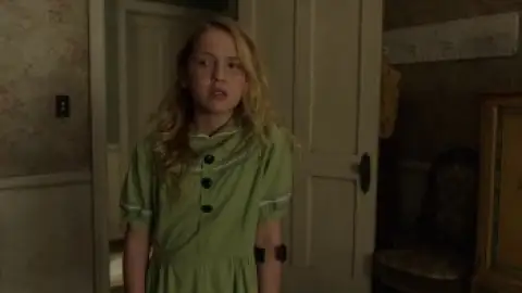 Annabelle.Creation.2017.00_15_05_03.th.jpg