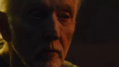 SAW-X.2023.1080p.ENG.WEB-DL.5.1.ESub.x264-HDHub4u.TV.mkv.0005.th.jpg