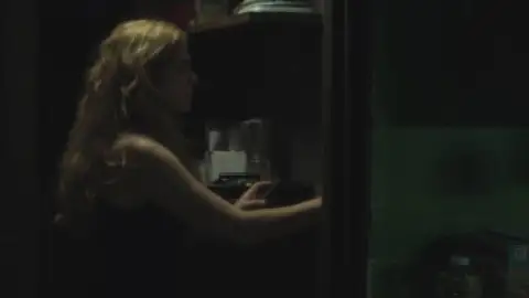 The.Caller.2011.1080p.BluRay.Hindi.2.0-English.5.1.ESub.x264-HDHub4u.Tv.mkv.0001.th.jpg