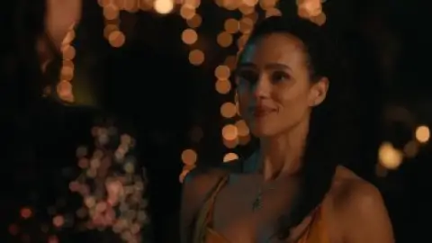 The.Invitation.2022.1080p.WEB-DL.Hindi.English.AAC.5.1.ESub.x264-HDHub4u.Tv.mkv.0003.th.jpg