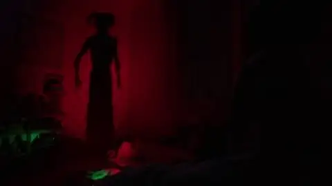 Annabelle.Comes.Home.2019.01_16_54_22.th.jpg