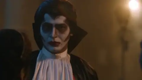 Dracula.Sir.2020.1080p.WEB-DL.2.0.x264-HDHub4u.Tv.mkv.0001.md.jpg