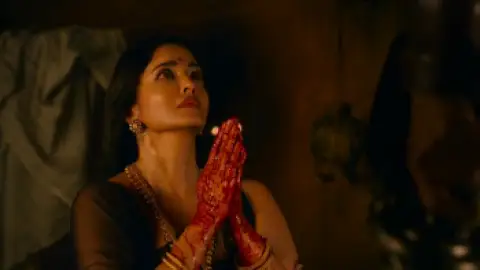 Download Ponniyin Selvan 2022 Hindi Dubbed HDRip Full Movie