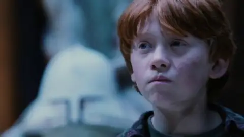 Harry.Potter.and.the.Philosophers.Stone.2001-02_01_53_03.th.jpg