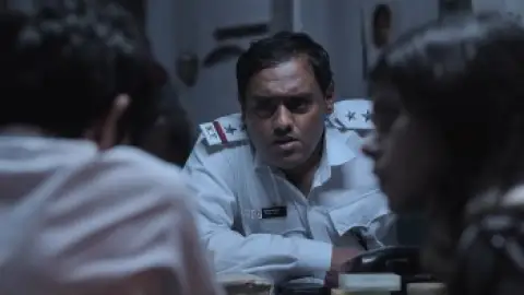 Kadak.Singh.2023.1080p.Hindi.WEB-DL.5.1.ESub.x264-HDHub4u.Tv.mkv.0001.th.jpg