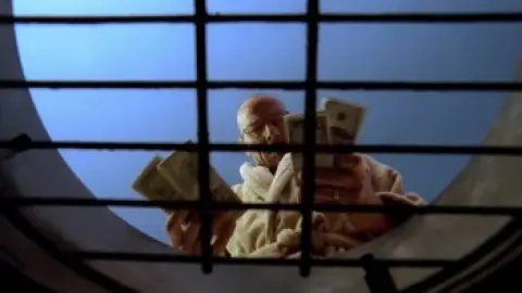 Download Breaking Bad Season 3 Hindi Dubbed HDRip ALL Episodes