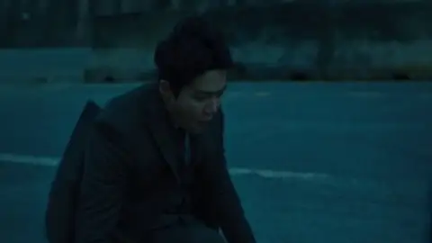 The.Childe.2023.1080p.WEB-DL.Hindi.5.1-Korean.ESub.x264-HDHub4u.Tv.mkv.0004.th.jpg